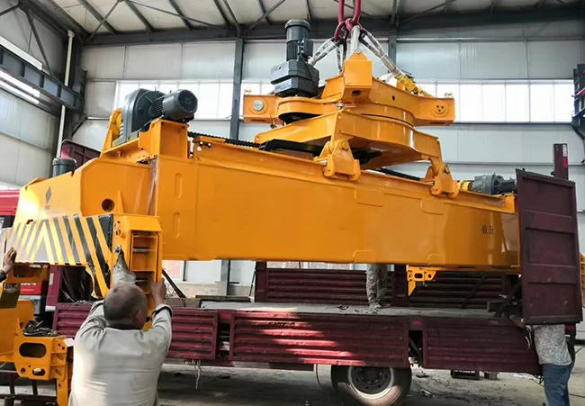 electric container spreader