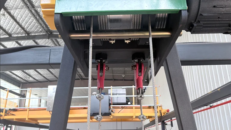 How-Does-a-Crane-Hoist-Work