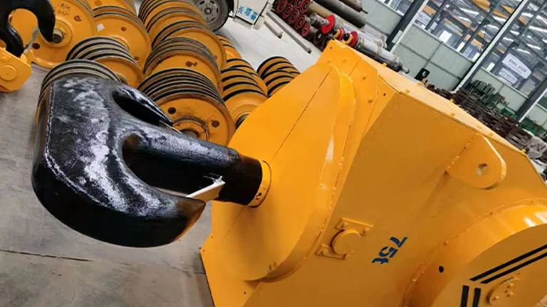 Types-of-Crane-Hooks