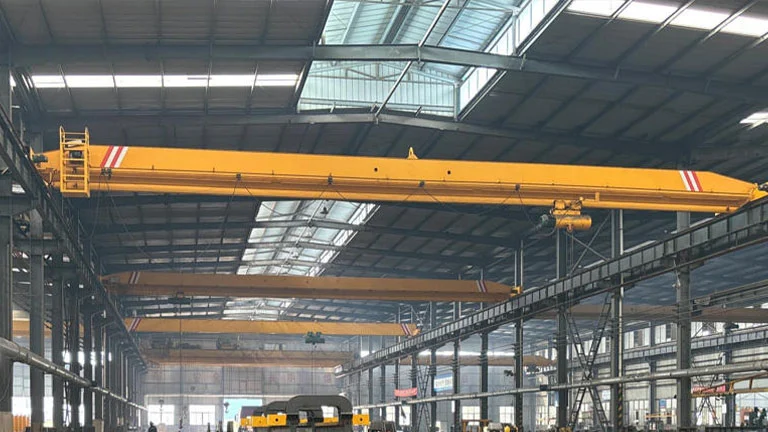 Overhead-Crane-vs-Gantry-Crane