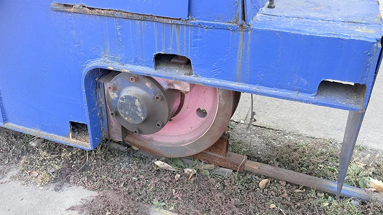 Crane-Wheel-vs-Rail-Interaction-Causes,-Problems,-and-Solutions