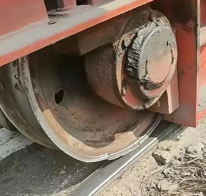 Crane wheel flange wear