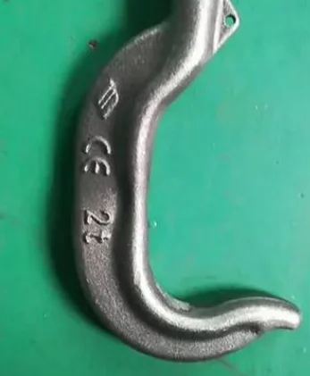 crane hook crack failure due to fatigue