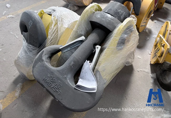 Double-Crane-Hook