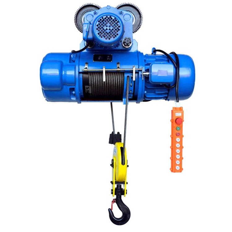 Electric hoist lifting hook with a fully functional safety latch