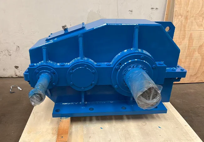 Hard Tooth Surface Crane Drive Gear Reducer For Industrial Lifting Crane For Sale