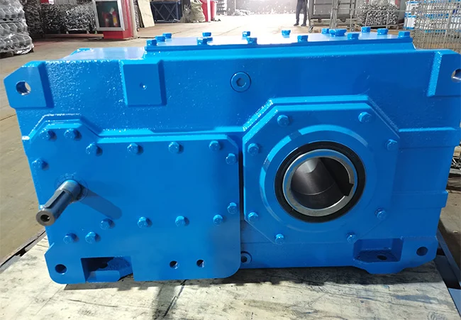 Industrial-gear-reducer-for-heavy-duty-industrial-machinery