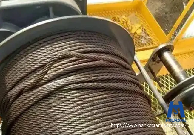 Inspecting-worn-crane-components-to-prevent-unexpected-crane-downtime