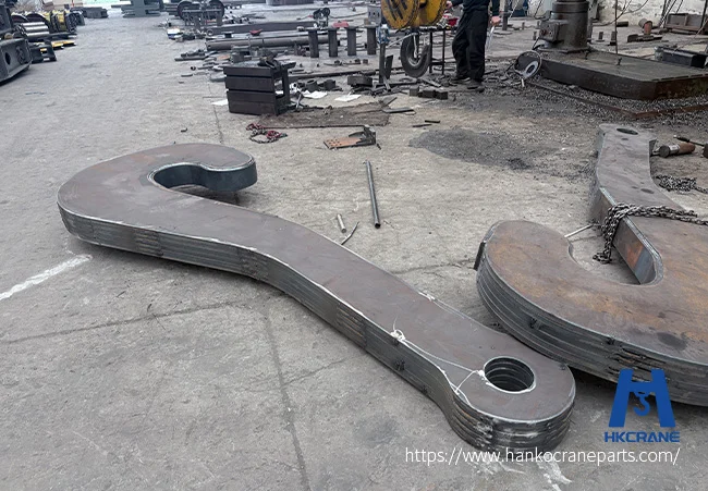 Laminate-Crane-Hooks