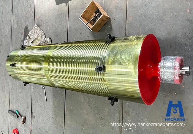Cast steel wire rope drum with machined spiral rope grooves