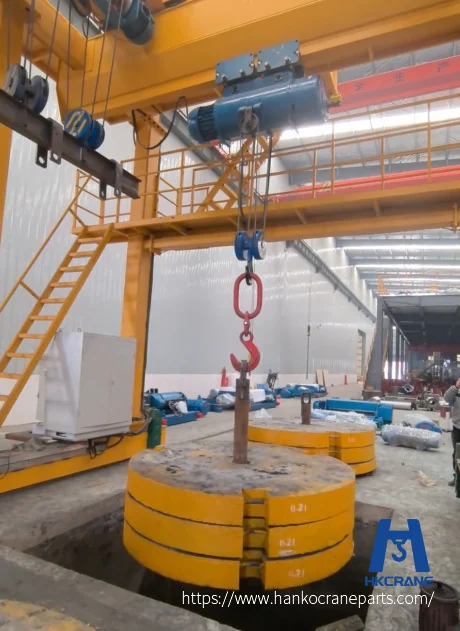 Electric hoist load test procedure with test weight under hook