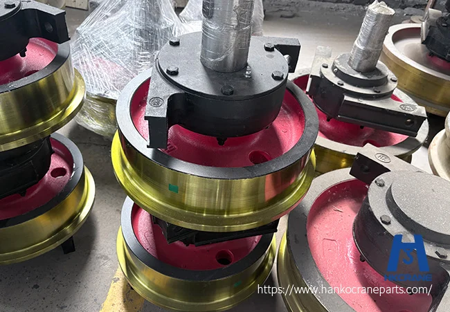 Single flange forged crane wheel with CNC-machined running surface on the inspection bench